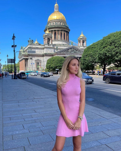 Kira From Saint Petersburg Russia Seeking For Man Rose Brides