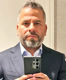 Carlos photo