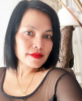 Indonesian bride - Naning from Surabaya