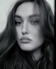 Yana photo