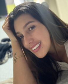 Julieth photo