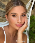 Mail order bride - Julia from Queimados, Brazil