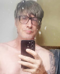 American man - Lora from Fayetteville