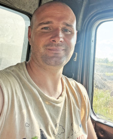Travis photo