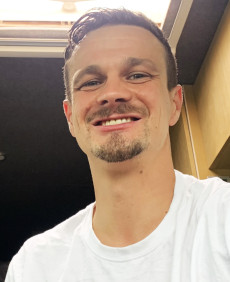 Tomas photo