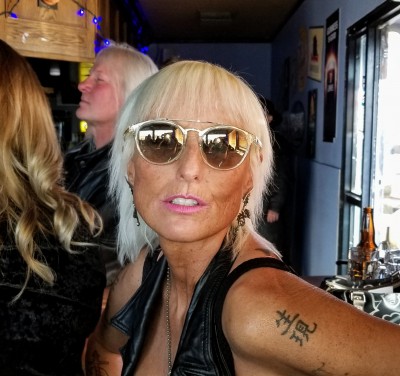 Loretta from Edmonton, Canada seeking for Man - Rose Brides