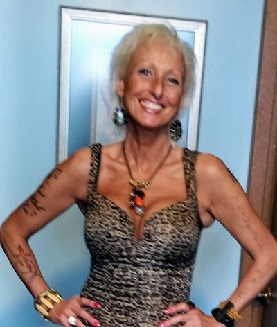 Loretta from Edmonton, Canada seeking for Man - Rose Brides