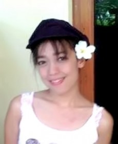 Dewi photo