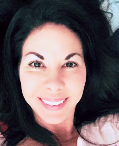 Teresa from United States seeking for Man - Rose Brides